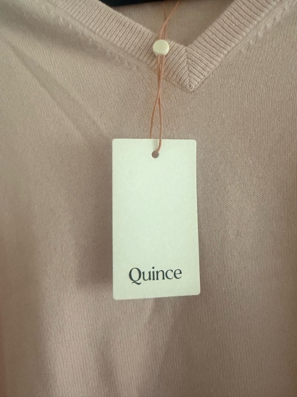 Quince Mongolian Cashmere V Neck sweater NWT - Picture 4 of 5